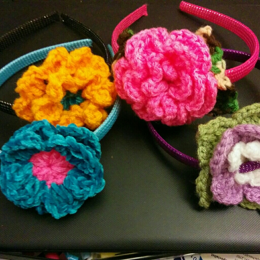 Crochet flowers headband